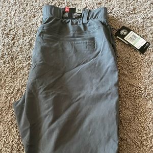 Under Armor golf shorts size 34 NWT